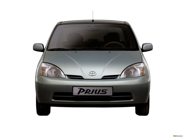 prius 1997 První verze hybridního automobilu Toyota Prius z roku 1997