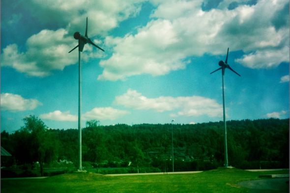 Výroba energie z větru patří mezi přirozené způsoby využívání obnovitelných zdrojů. Zdroj: Pixmac.cz
