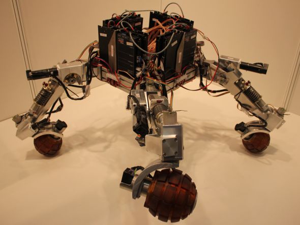 Projekt robotického podvozku určeného pro invalidní vozík. Foto: Markéta Gojná