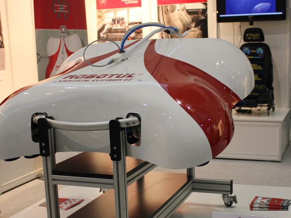 Servisního robota prezentovali studenti TUL například na Mezinárodním strojírenském veletrhu. Foto: Markéta Gojná