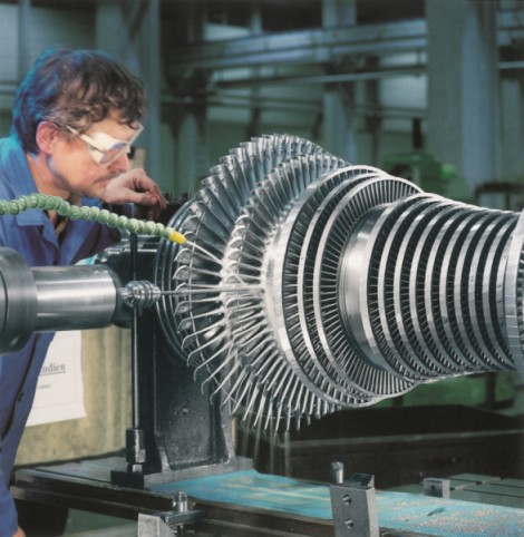 Turbína představuje klíčovou součást tepelných elektráren. Design turbín je proto nesmírně přesně vypočítaný za účelem co nejúčinnější přeměny energie páry na rotační pohyb. Každé procento výkonu navíc totiž znamená výrazné navýšení v produkci energie. Foto: Siemens