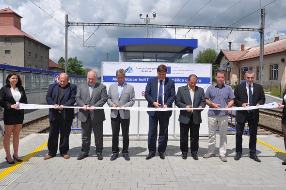 Slavnostní otevření trati mezi Táborem a Sudoměřicemi u Tábora. Foto: SŽDC