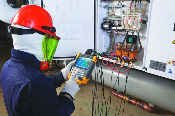 Analyzátor motorů a kvality elektrické energie Fluke 438-II. Foto: Fluke