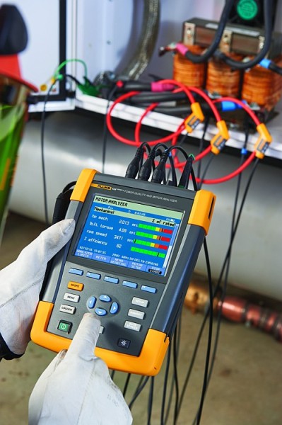Analyzátor motorů a kvality elektrické energie Fluke 438-II. Foto: Fluke