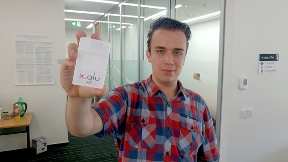 Marek Novák se zařízením X.GLU. Foto: ČVUT