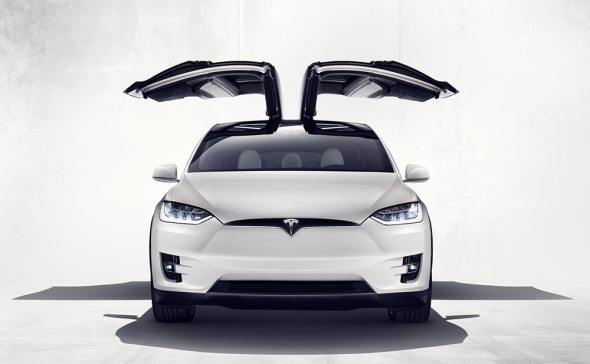 Tesla model X. Zdroj: tesla.com