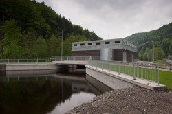 Vodní elektrárna Železný brod. Zdroje: Vodní elektrárna Železný brod, a.s.